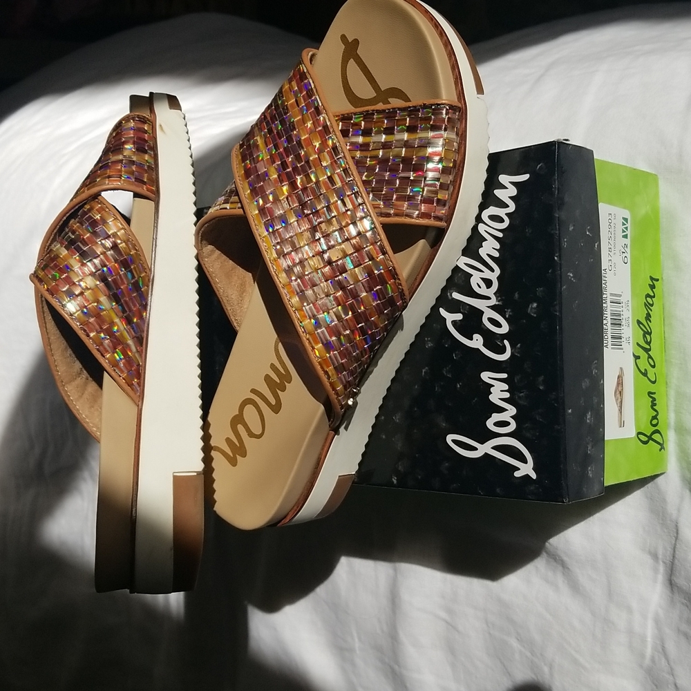 Sam Edelman Audrea Holigraphic/Iridescent Sandals Size 6.5 W
